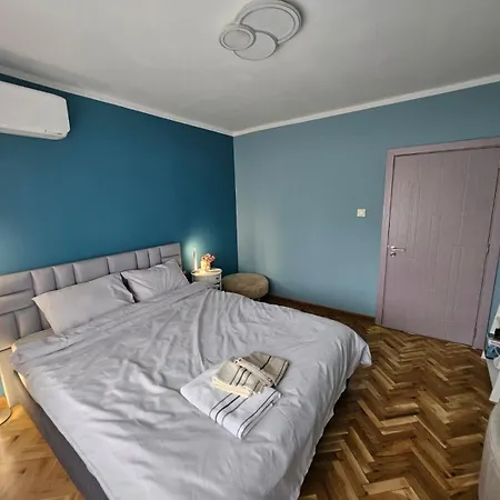 Apartment Home